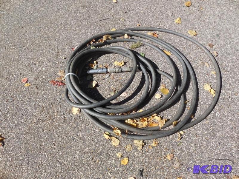lot 162 image: 1" Air hose...