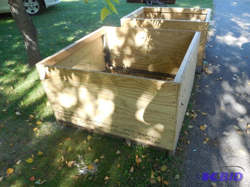 lot 184 image: Wood box built on pallet. 2 tall Great for s...