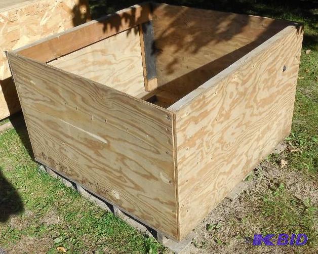 lot 186 image: Wood box built on pallet. 2 tall Great for s...
