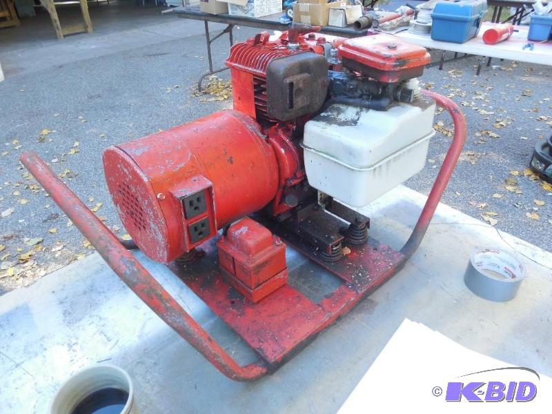 lot 56 image: Milwaukee Gen, Has been sitting but ran great...