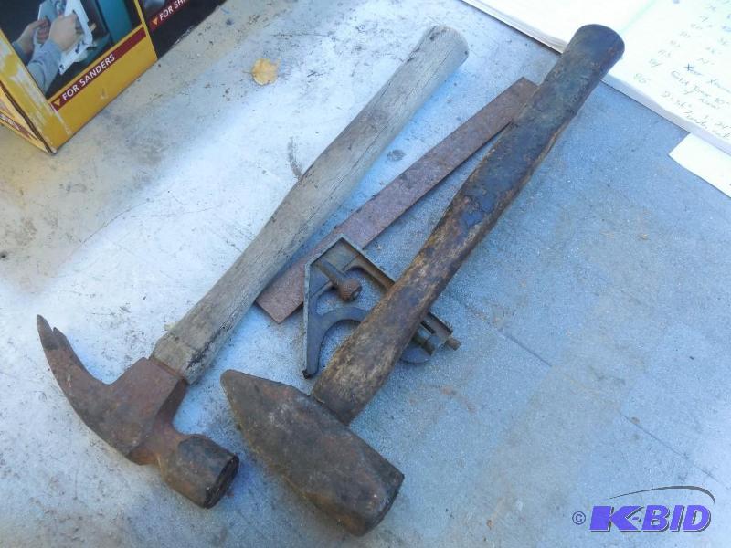 lot 76 image: Hammers and Square...