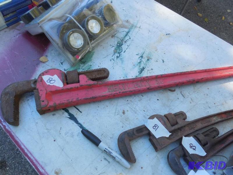 lot 80 image: 36" pipe wrench...