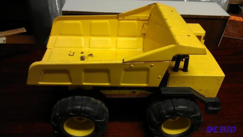 Tonka big yellow dump truck. The older model ...