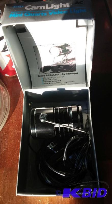 CAM LIGHT-Mini Quartz Video Light...