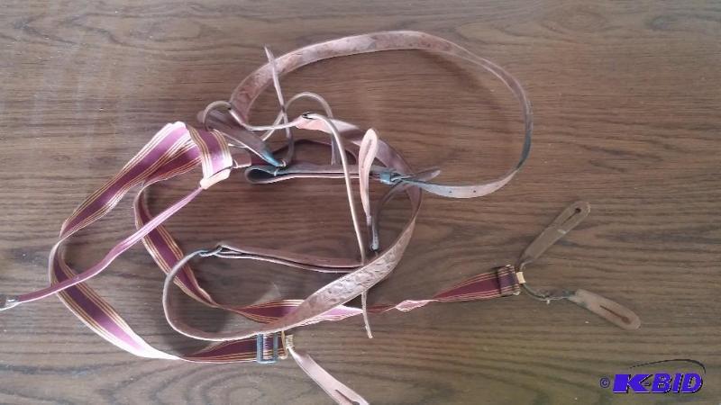Pair of Vintage Suspenders, in great shape...