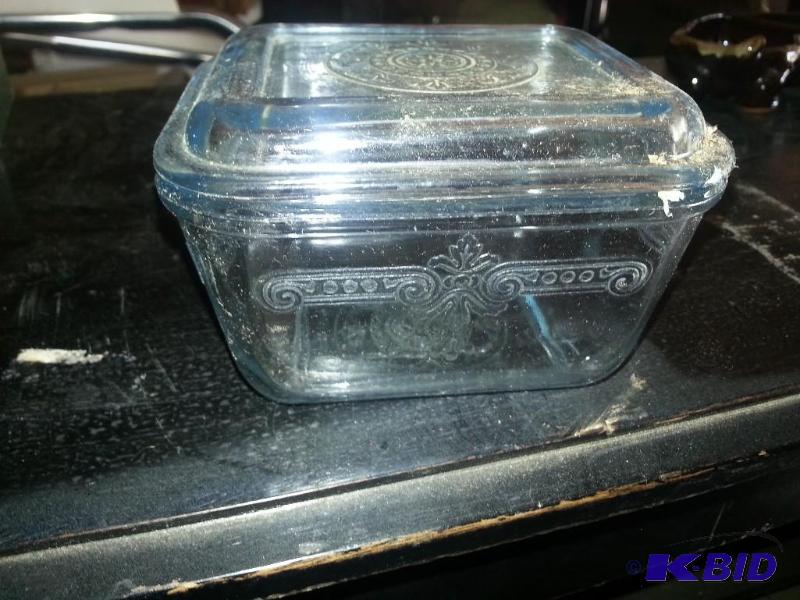 FIRE KING Vintage Clear Covered Bowl--NO CRAC...