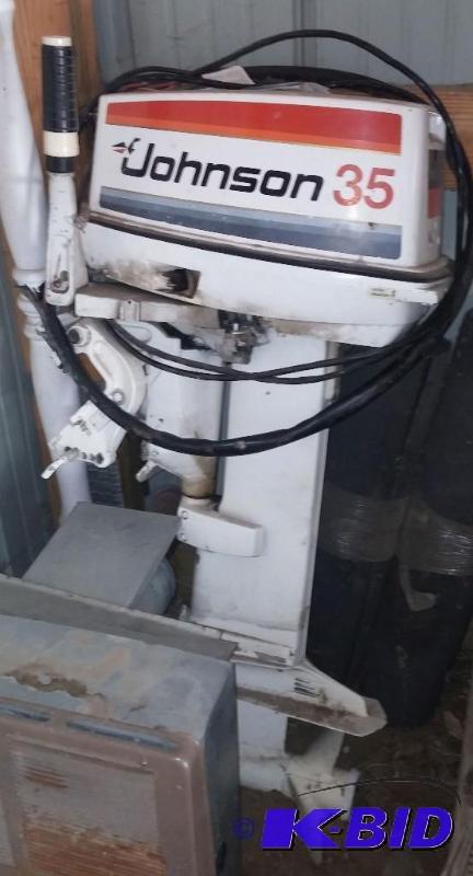 1978 Johnson Long Shaft Boat Motor 35 Horse. ...
