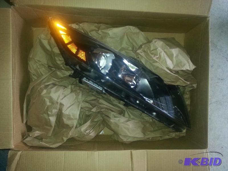 Passengers Side Head light assembly KIA See P...