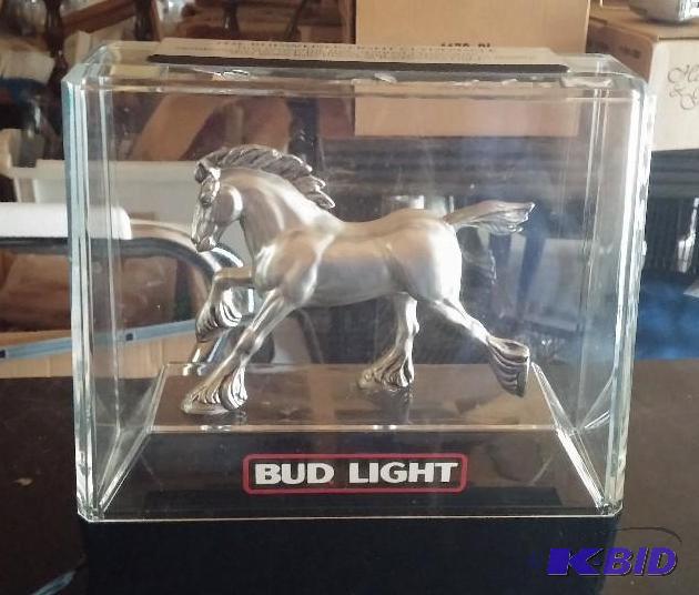 Vintage Budweiser Light with Cluydesdales..He...