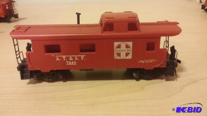 HO Scale Caboose-as shown...