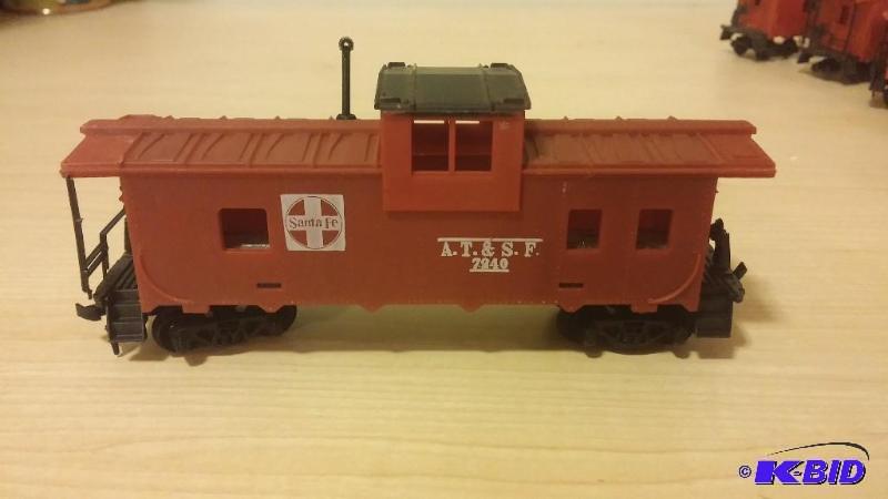 HO Scale Caboose-as shown...