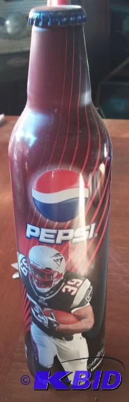 Collectable Patriots Pepsi Metal Bottle UNOPE...