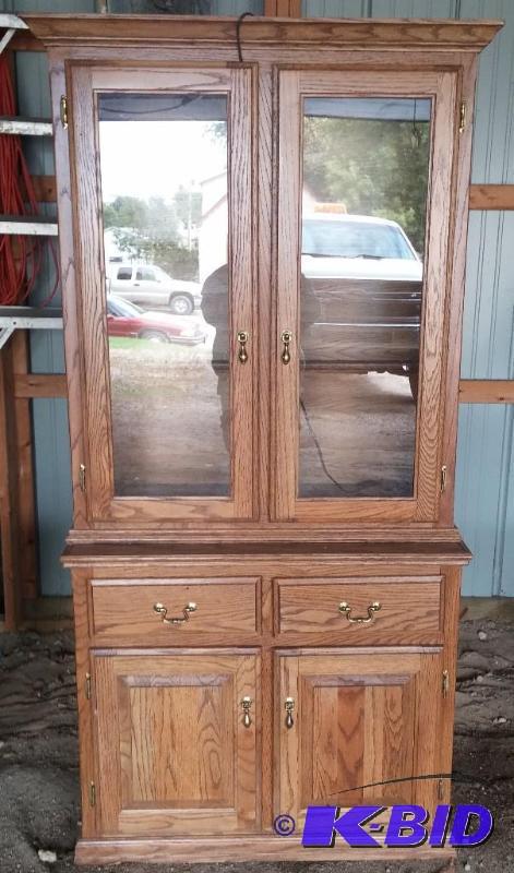 Large lighted China Hutch...