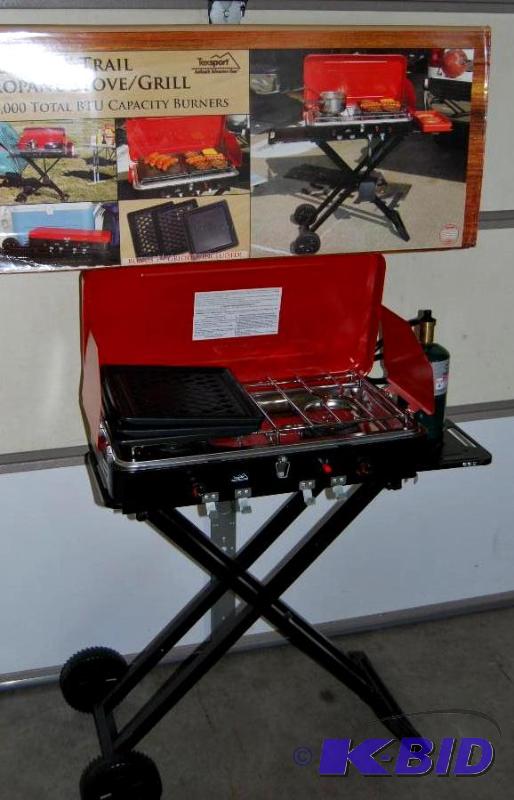 lot 20 image: Texsport Travel Grill, 2 high output stainles...