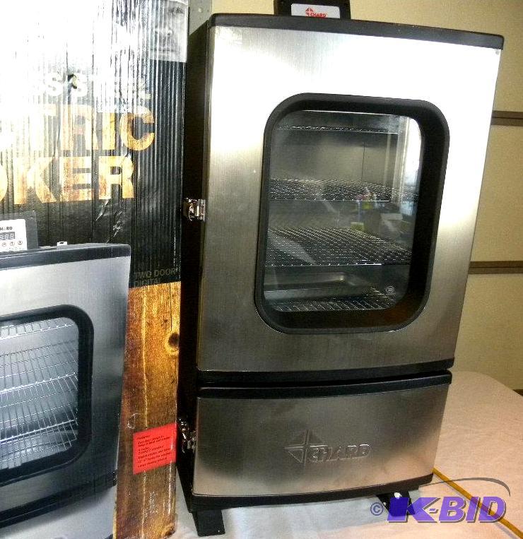 lot 29 image: Chard 30" Electric Stainless Steel Smoke...