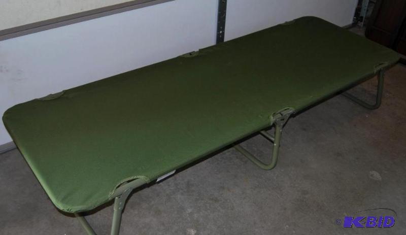 lot 49 image: Mil - Tec Foldable Army Cot, 72 x 25 x 13&quo...