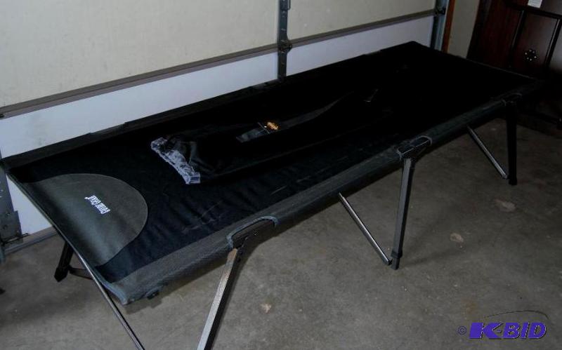 lot 68 image: XL HD Instant Cot, 600-denier polyester fabri...