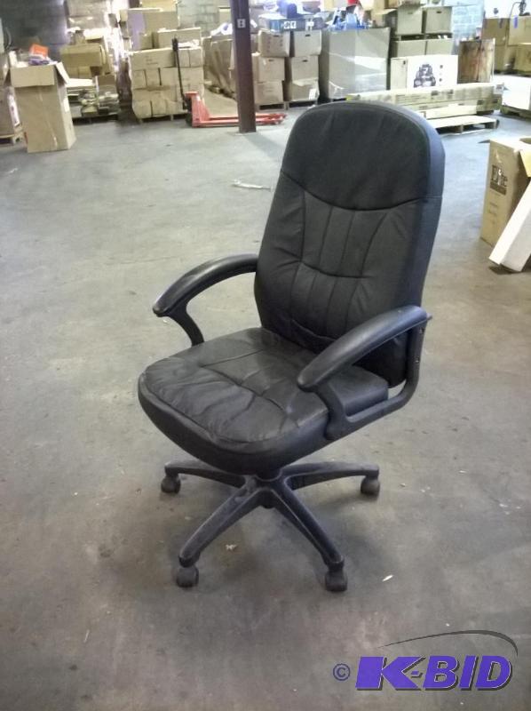 lot 26 image: Office Chair