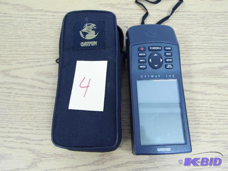 lot 4 image: Garmin GPS Map 195
