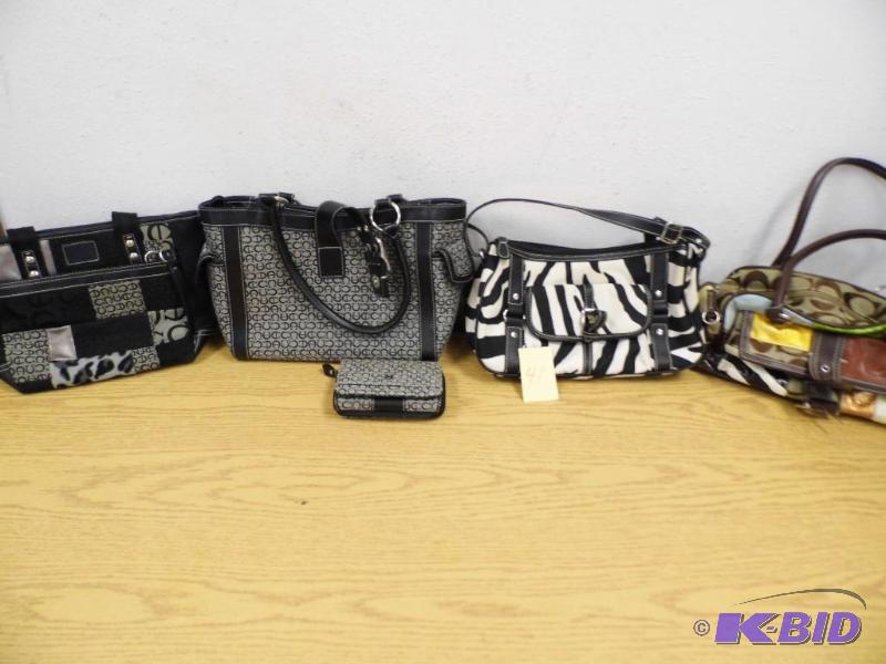 lot 41 image: Purses