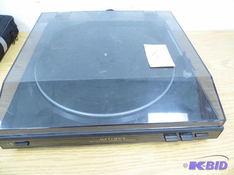 lot 5 image: Optimus Turntable