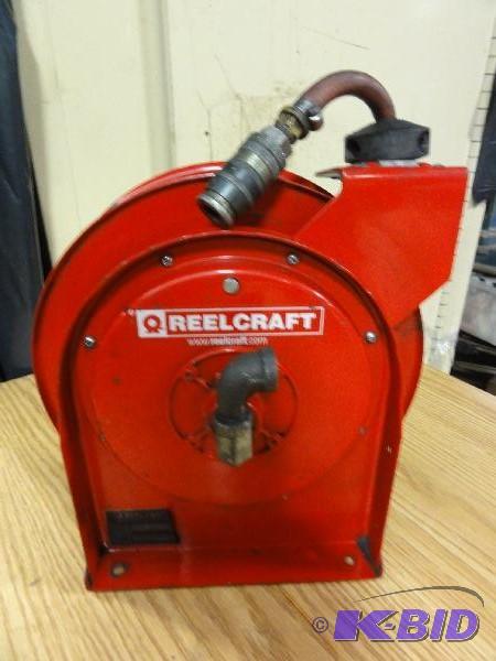 lot 5074 image: Reelcraft Model 4625-OLP retractable hose ree...