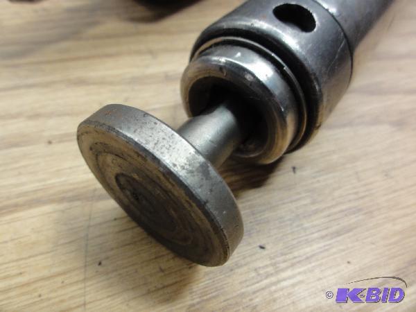 lot 5104 image: (1) Cleveland Pneumatic Rotor Tool Model M123...
