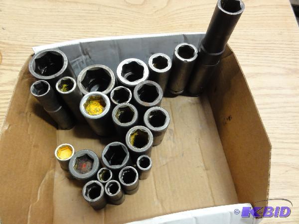 lot 5112 image: (20) Assorted Impact Sockets, 6pt, 916"...