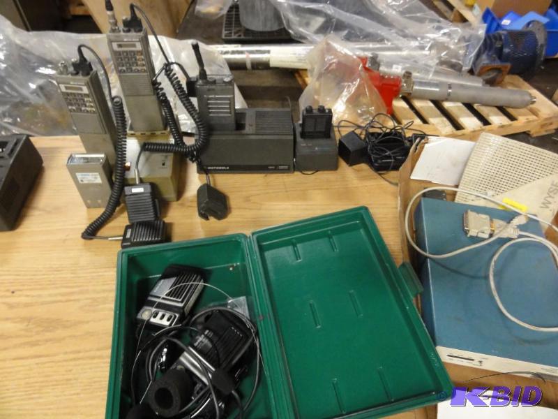 lot 5291 image: Lot of Midland, Motorola, Radio Shack 2-Way R...