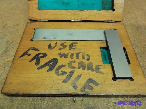 lot 20 image: Lufkin No. 166-6", 6" Precision Squ...