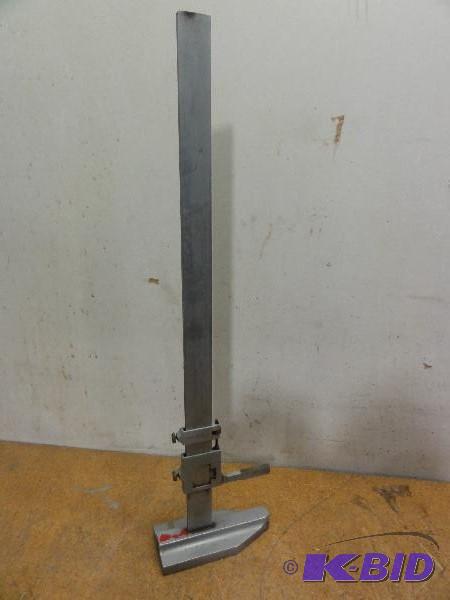 lot 60 image: McGrath 24" Indicator Stand...
