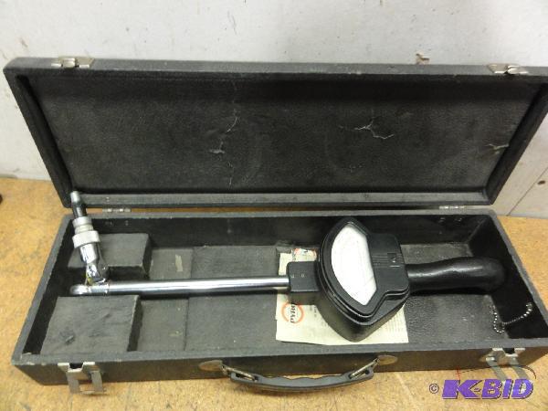 lot 7 image: Surface Pyrometer Instrument, 1200F...