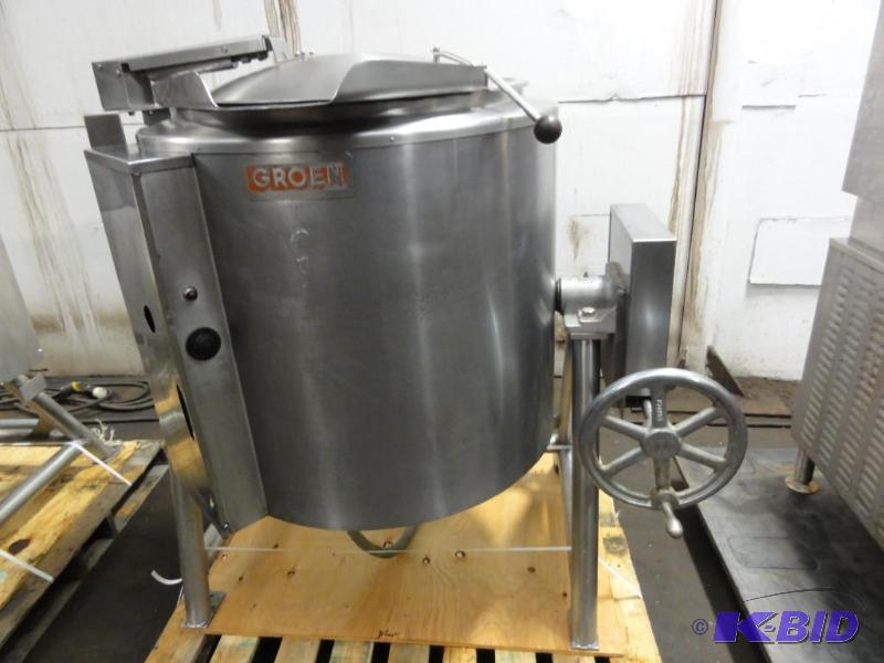 Groen 40 Gallon Steam Jacketed Tilting Kettle...