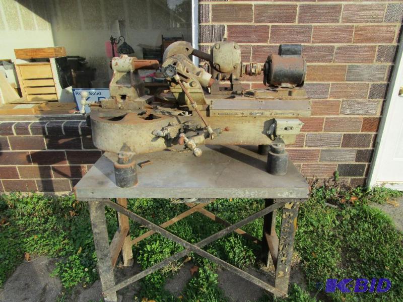 Optical tool cutter