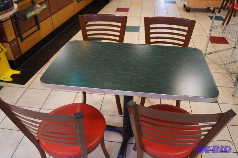 lot 15 image: Cafe table and chairs