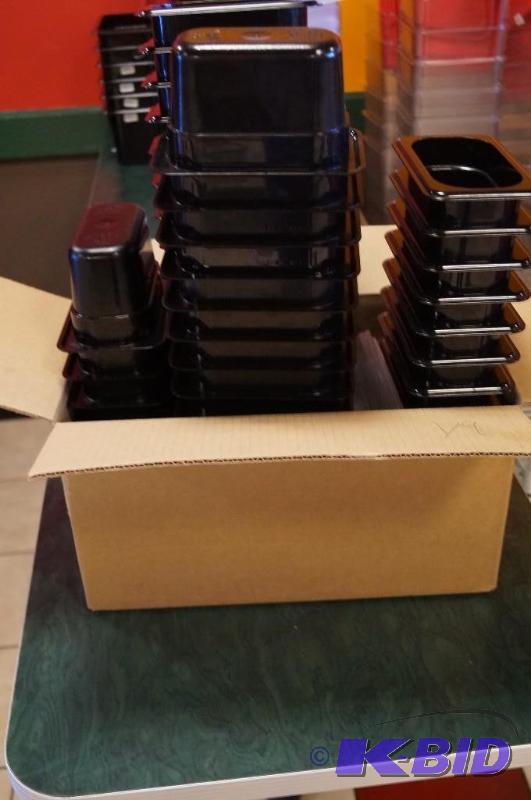 lot 73 image: plastic tubs and lids