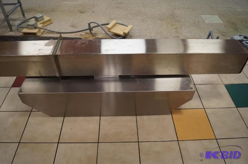 lot 95 image: Oven hood and vent