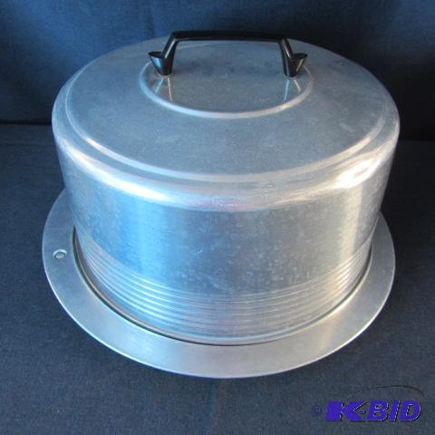 Vintage Cake Taker