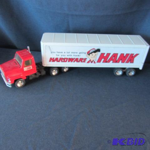 Hardware Hank Semi