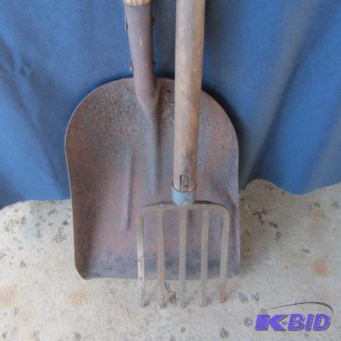Spade, Shovel