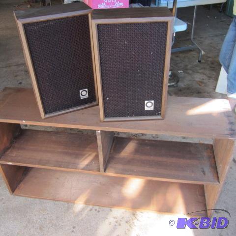 Shelf, Speakers