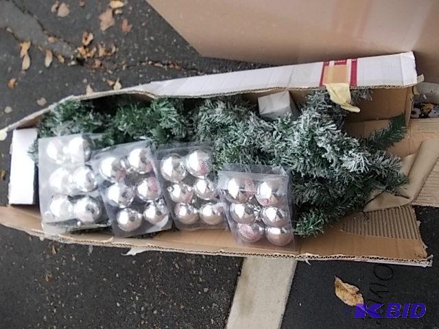 Coors Beer Artificial Christmas Tree With 24-...