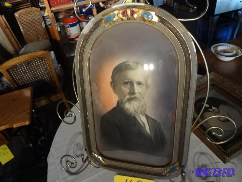 Instant Relatives, Great Frames