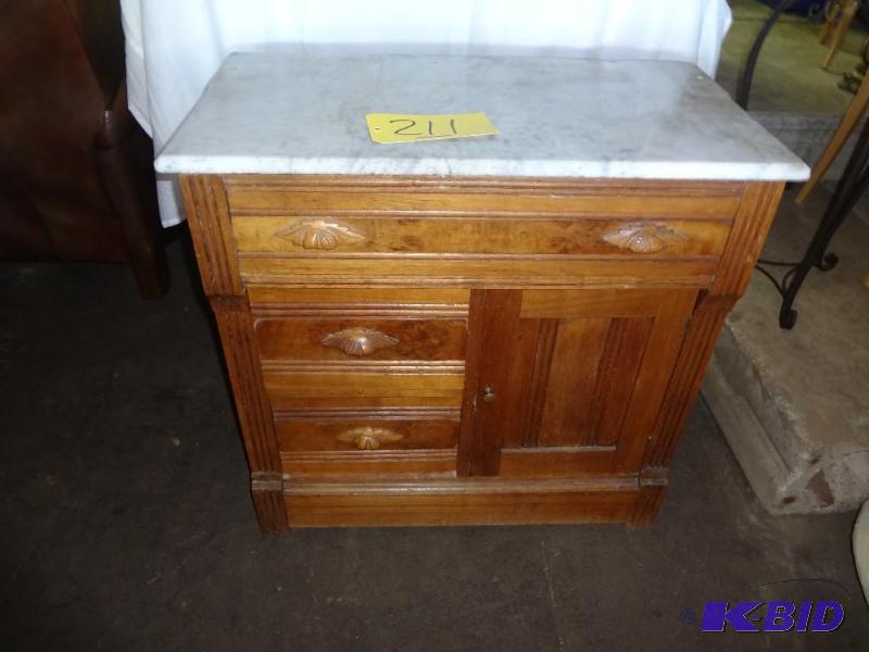 Old Oak Camode wmarble top