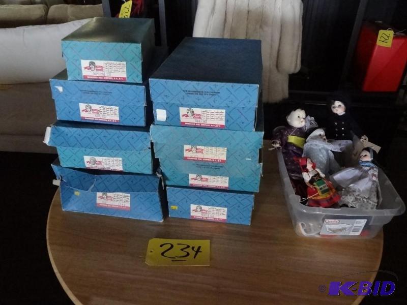 Large Lot of Old Madame Alexander Dolls
