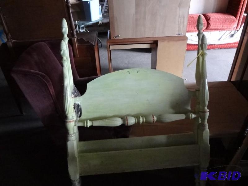 Psychedelic Single 4 Poster Bed