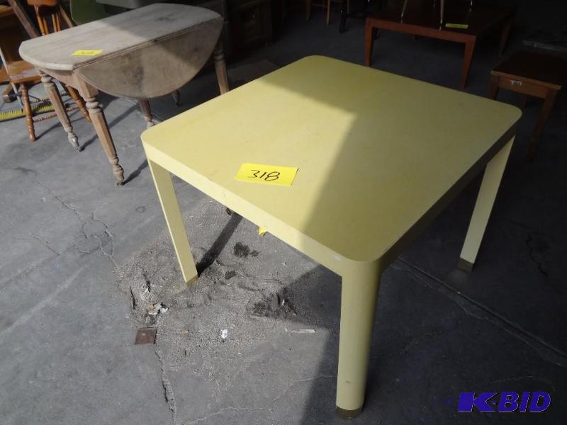 Mid Century Modern Formica Table