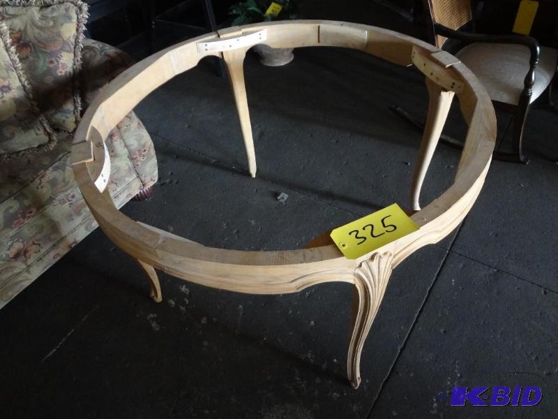Round Table