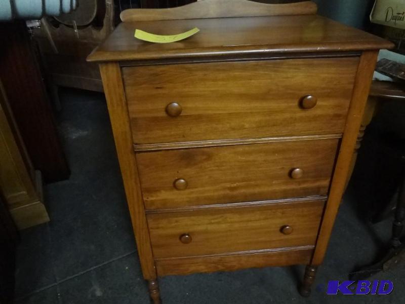 Very Nice Old 3 Drawer Dresser