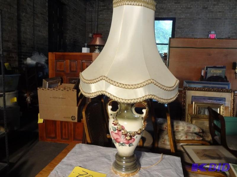 Pair of Beautiful Porcelain Lamps, nice shades